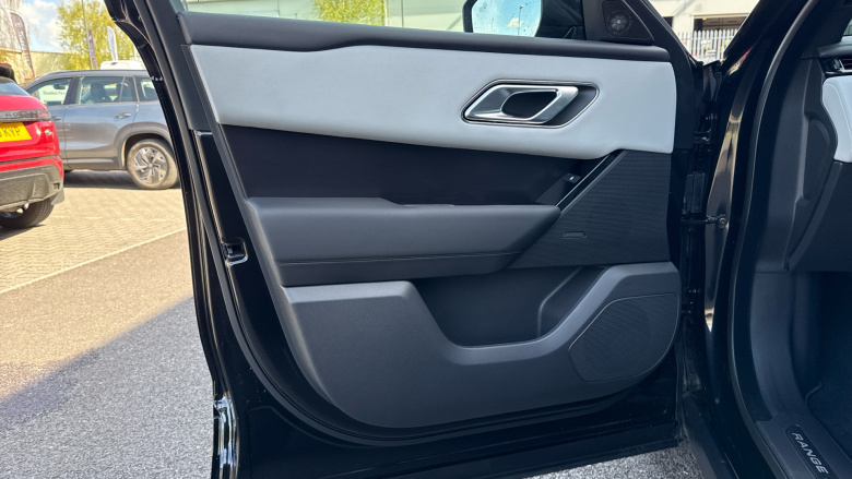 Land Rover Range Rover Velar 2.0 P400e Dynamic SE 5dr Auto Estate